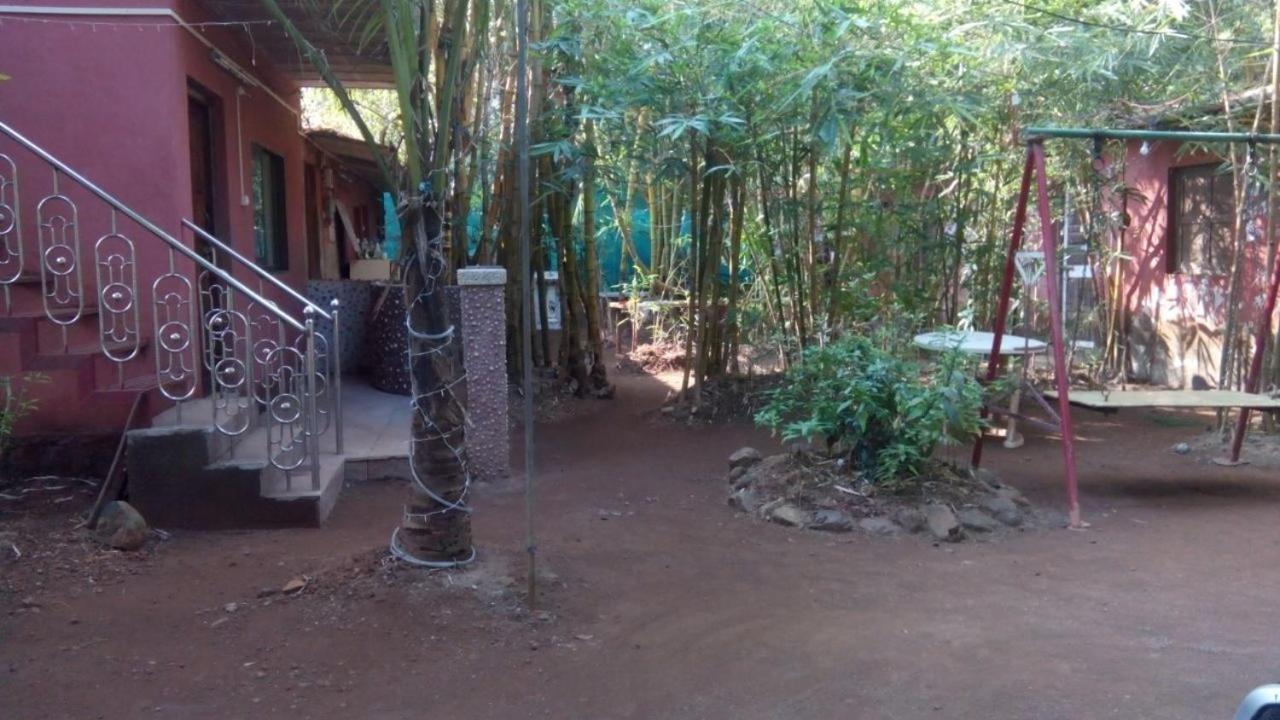 Samartha Cottage, Varsoli Alībāg Exterior foto